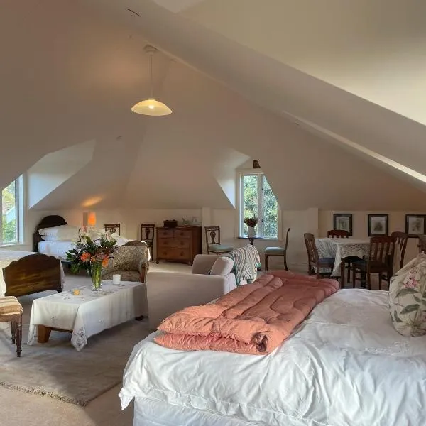The Loft at Henton Lodge, hotel v destinaci Mauku