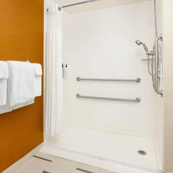 Fairfield Inn Concord, hotel a Concord