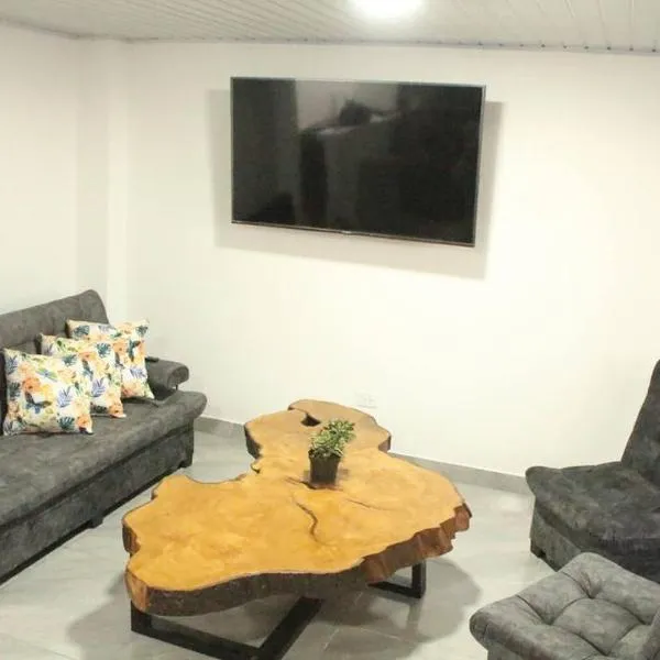 Casa Hotel Anturio, hotel v destinaci Montenegro