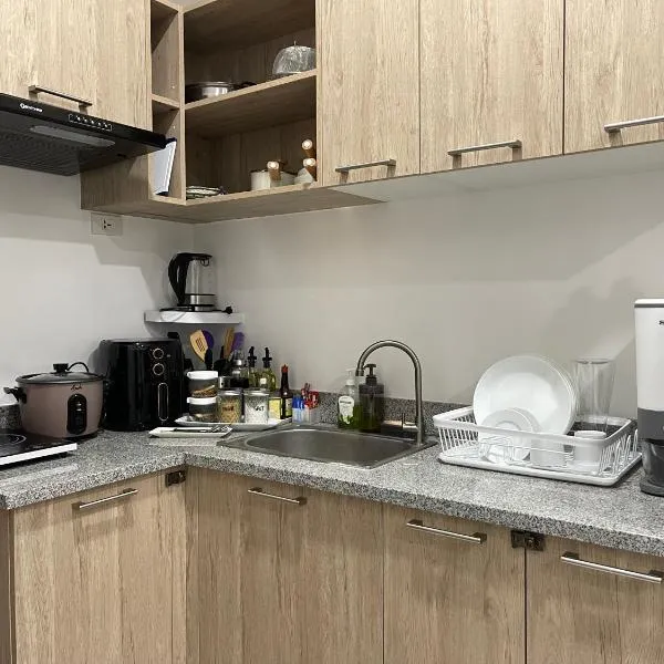 WV2 Studio, hotel in Iloilo City
