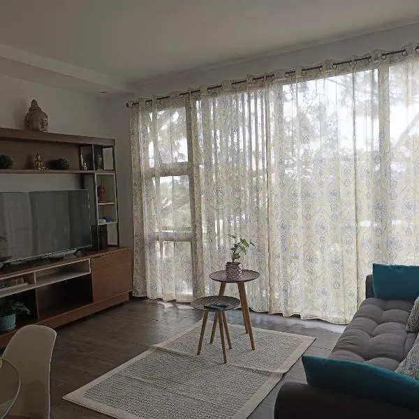 Hermoso Shanti House en Vista Hermosa 2 Edificio SQ, hotel en Guatemala