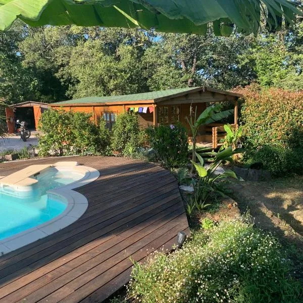 Le Chalet de l'Adrech – hotel w mieście La Garde-Freinet