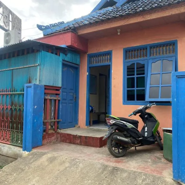 Cempaka hostel, hotel v destinaci Labuan Bajo