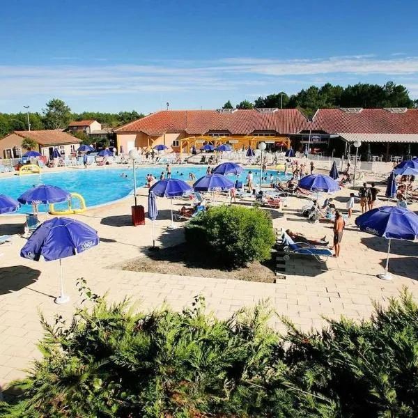 Jolie maisonnette dans village vacances Soustons plage, hotel v destinaci Soustons