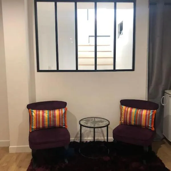 Agréable studio calme et moderne proche Paris et Arena Défense – hotel w mieście Colombes