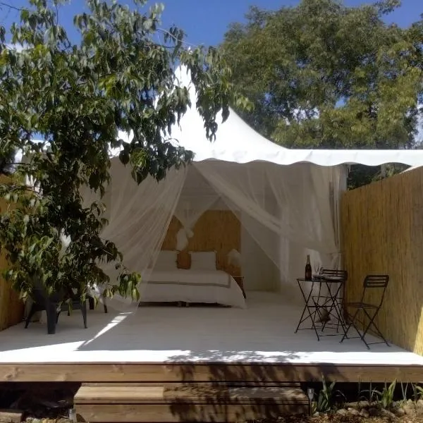 Glamping at Séraphin's, hotel v destinaci Navacelles