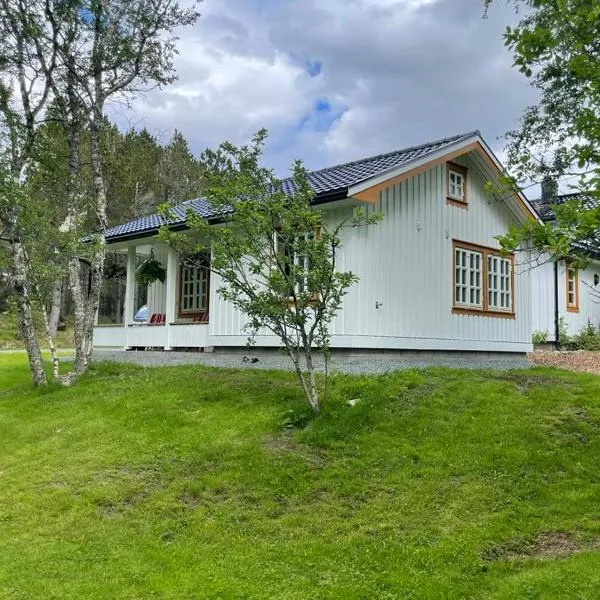 Leka Overnatting, hotel v destinaci Solsem