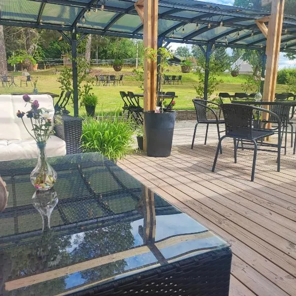 Sjugare Gård Glamping, hotel v destinaci Leksand