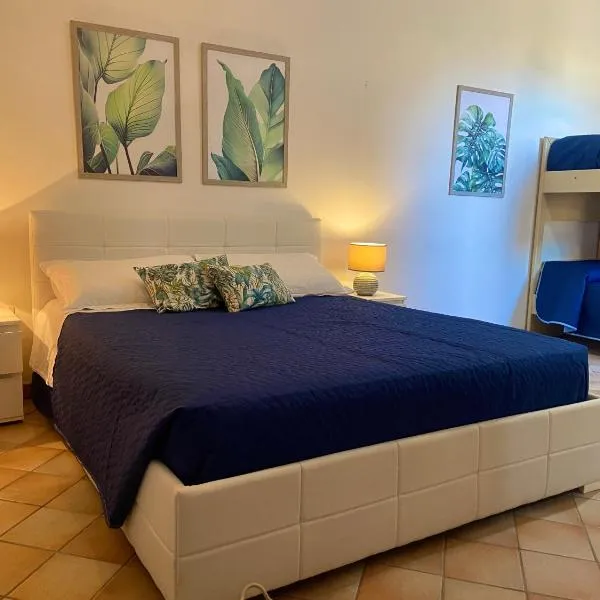 Casa Vacanza Violet 2, hotel in Torre Dei Corsari
