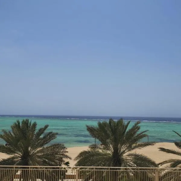 Beach paradise, hotel in King Abdullah Economic City