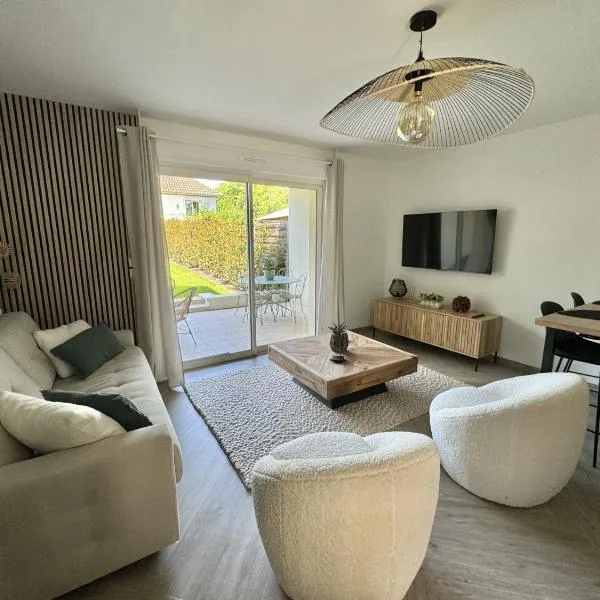 Appartement terrasse et jardin, Hotel in Saint-Julien-les-Villas