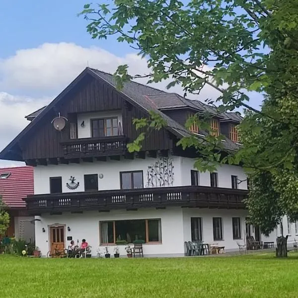 Gästehaus Moorbad Gmös, hotel v destinácii Laakirchen