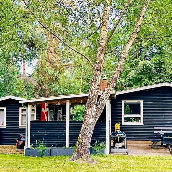4 person holiday home in Frederiksværk, hotel v destinaci Frederiksværk