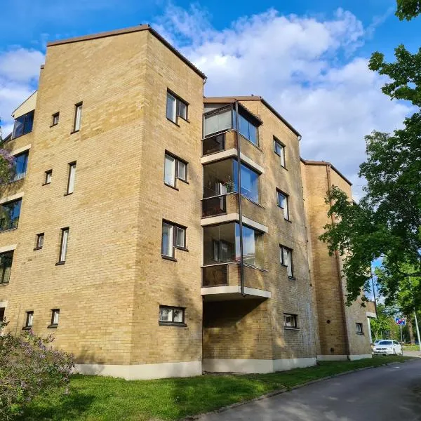 Rauhallinen huoneisto huippusijainnilla, hotel in Varkaus