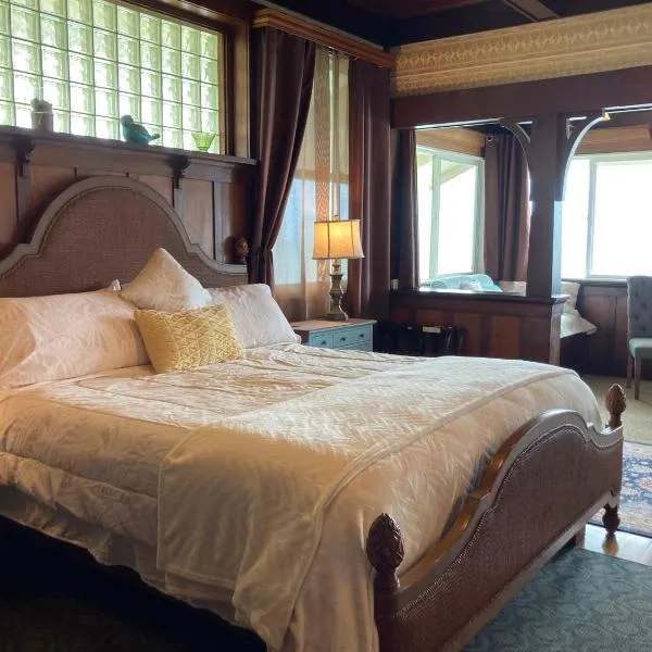 Hilo Bay Oceanfront Bed and Breakfast, hotel in Hilo