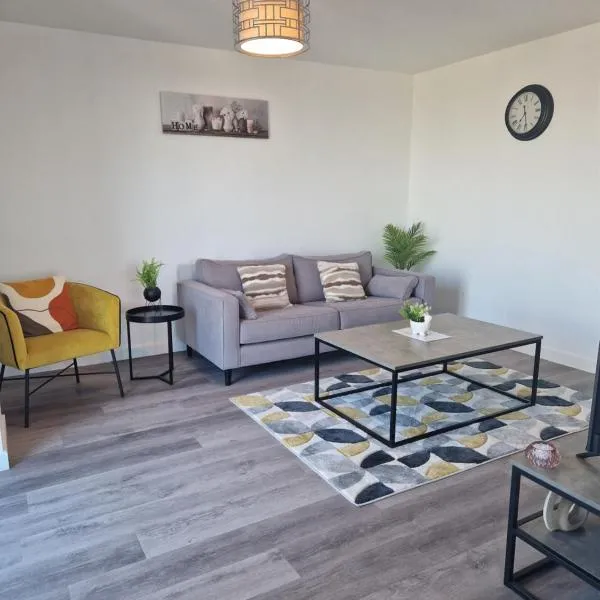 3 Bedroom Apartment in Preston - Stunning City View, hotel in Preston