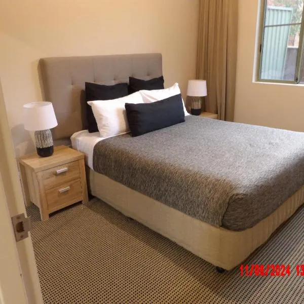 The Belmore Apartments Hotel, hotel in Wollongong