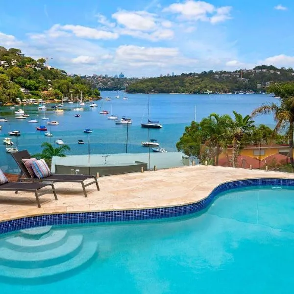 World Class Villa Manly Beach HarbourView Sauna Private Beach、シドニーのホテル