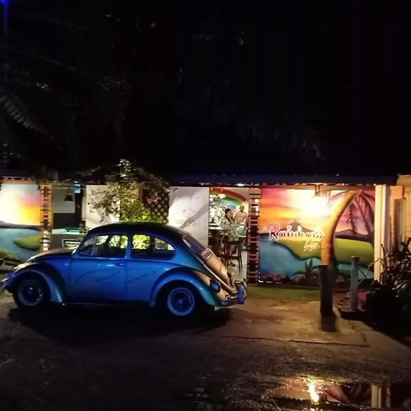 Rainbow Bed n Bfast, hotel v destinaci Pantai Cenang