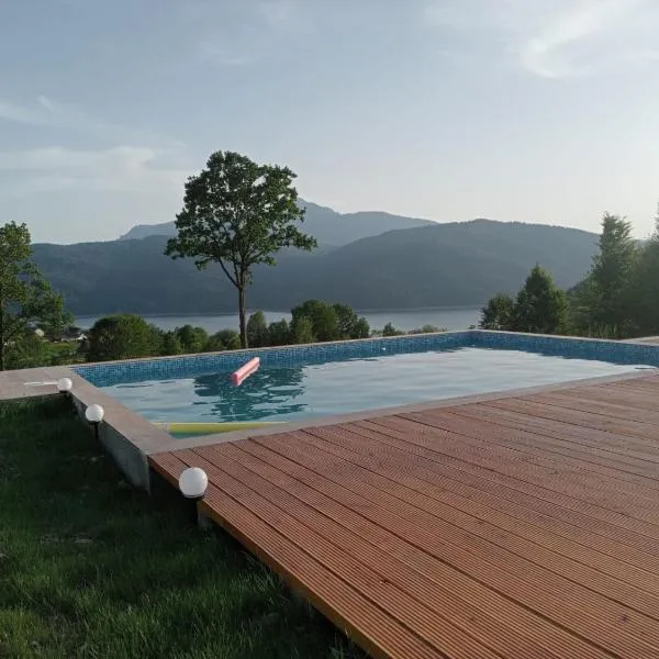 Perfect view cottage with pool、Buhalniţaのホテル