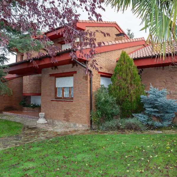 El Chalet de San Andrés, hotel v destinaci San Andrés del Rabanedo