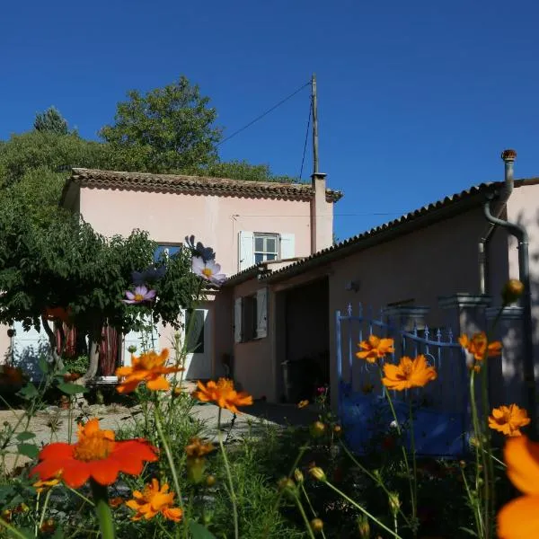 Au nid de mes Anges, hotel v destinaci Entrecasteaux