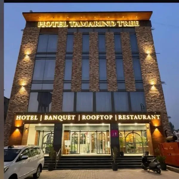 Hotel Tamarind Tree, hotel v destinaci Kharar