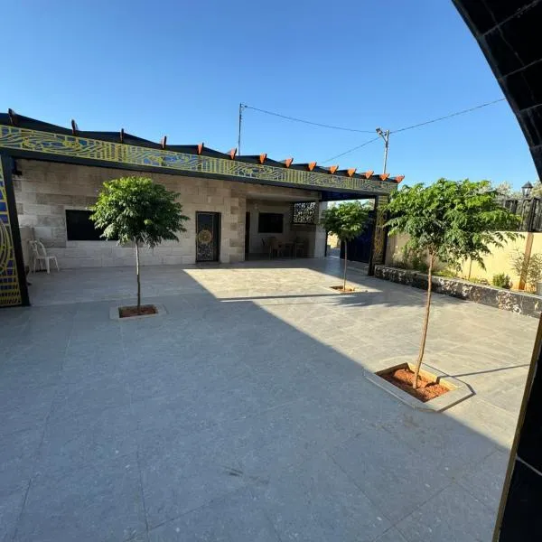 البيت الريفي, hotel v destinaci Džaraš