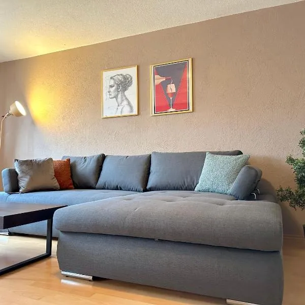 Modernes City Apartment mit Aussicht und WLAN, hotel in Haslach