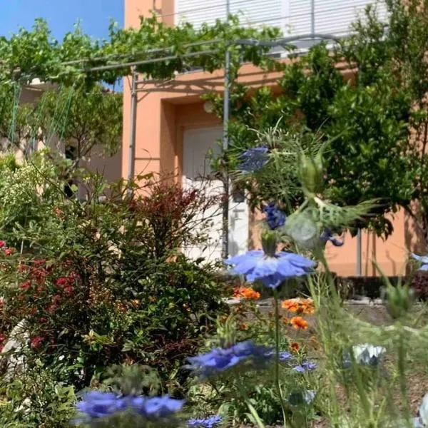Apartman Tena sa vrtom i pogledom na more, hotel i Kraljevica