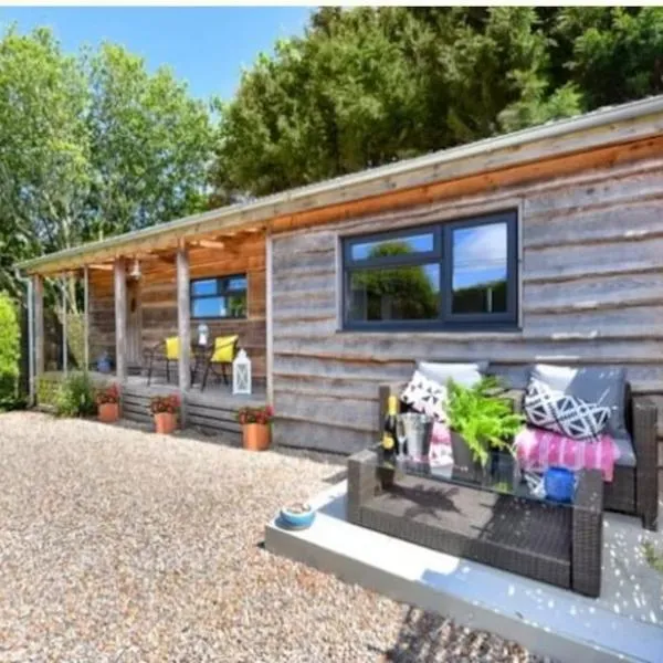 The Cabin at Bragdy, hotel v destinaci Pwllheli