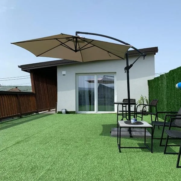 Luxus Cluj Airport Apartments, hotel v destinaci Kluž