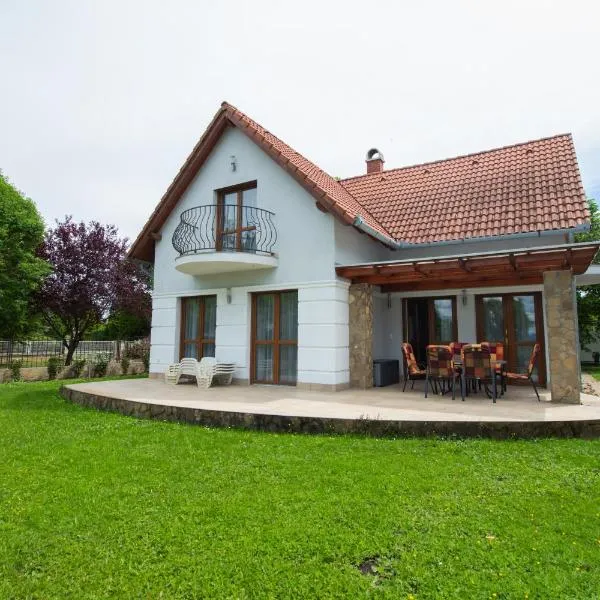Levendula Villa, hotel in Balatonőszöd