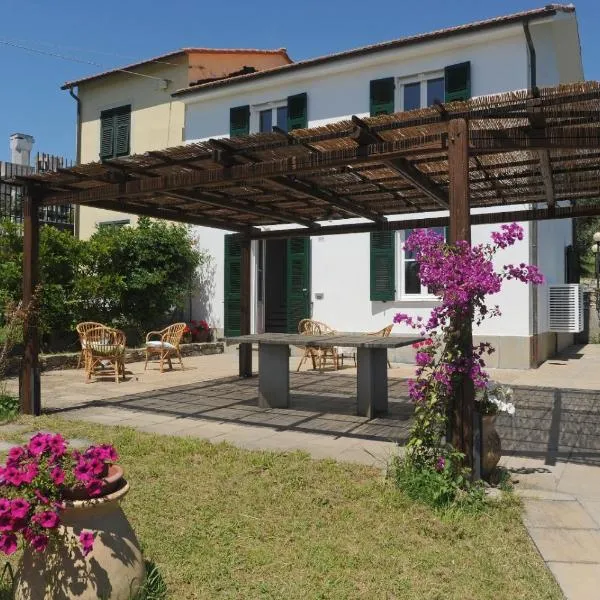 Casa Franguella - Uliveto sul mare: Lavagna'da bir otel