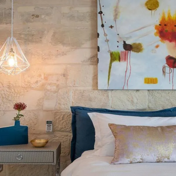Julesy's BnB, hotel v destinaci Cospicua