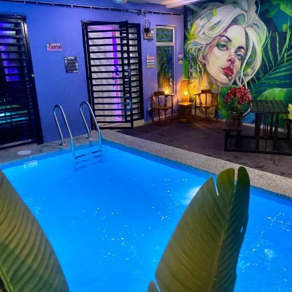 Ilham Restu Homestay Private Pool MSLIM ONLY, hotel v destinaci Port Dickson