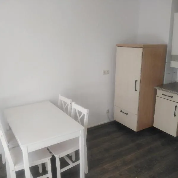 Top Apartment 200 Meter zum Rheinauhafen, hotel en Colonia