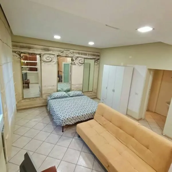 Spillo Short Rent Affitti brevi, hotel v destinaci Due Carrare