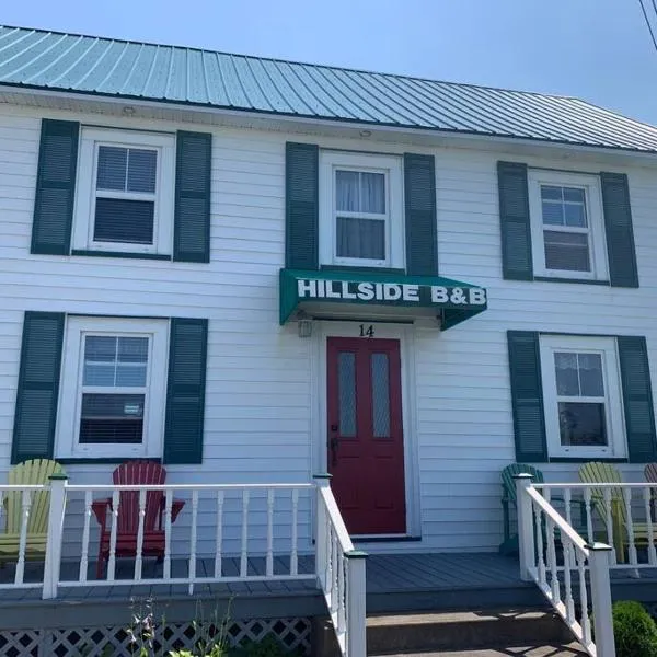 Historic Hillside Vacation Home, hotel v destinaci Twillingate