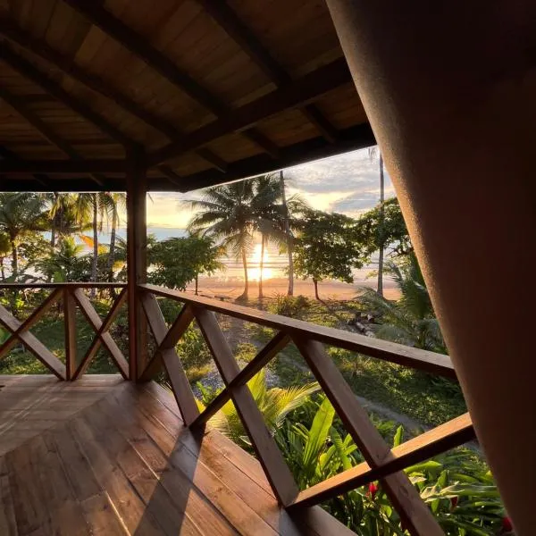 Popochos Beach Eco Lodge, hotel v destinaci Nuquí