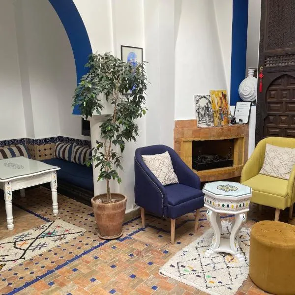 Riad Aicha, hotel v destinaci Asilah