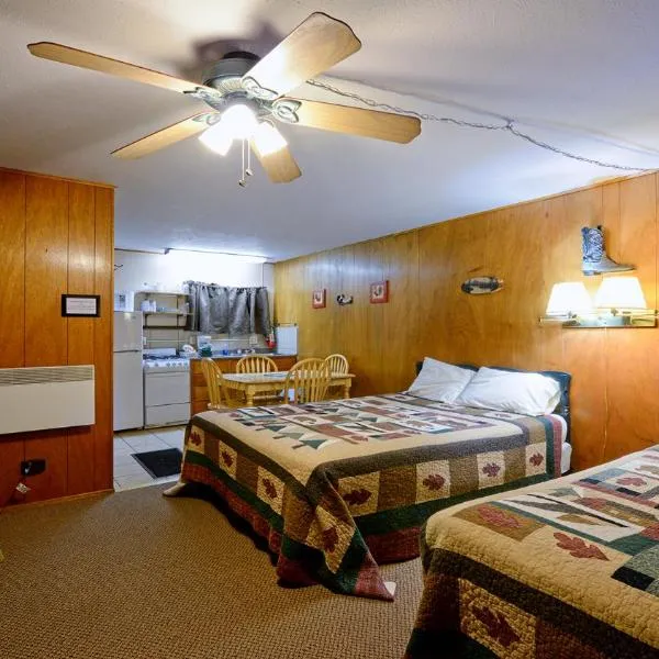 Arrowhead 17, hotel v destinaci Red River