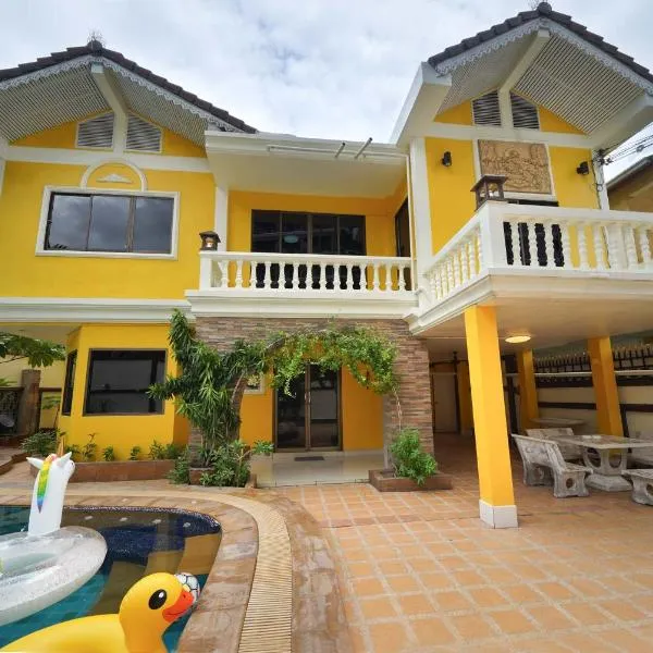 Pool Villa at Central Pattaya Near Big C-EXTRA, hotel v destinaci Pattaya Central