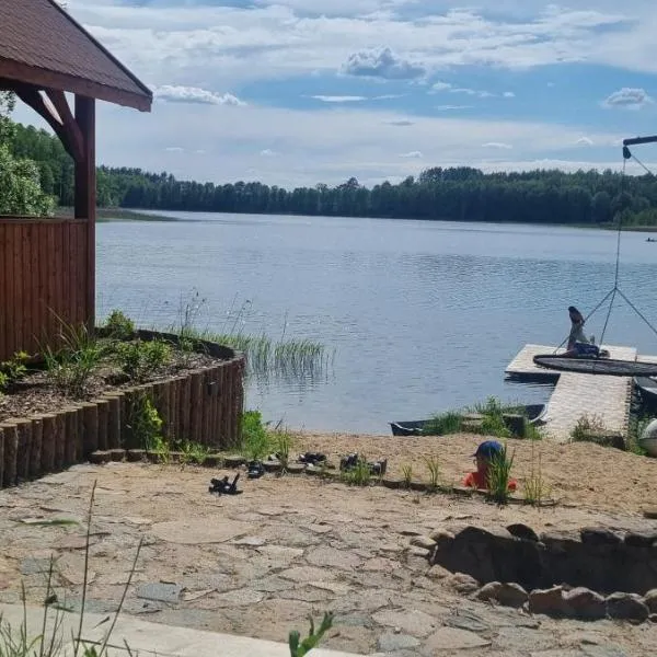 Przyczepa z dobudówką nad jeziorem, hotel i Stare Kiejkuty