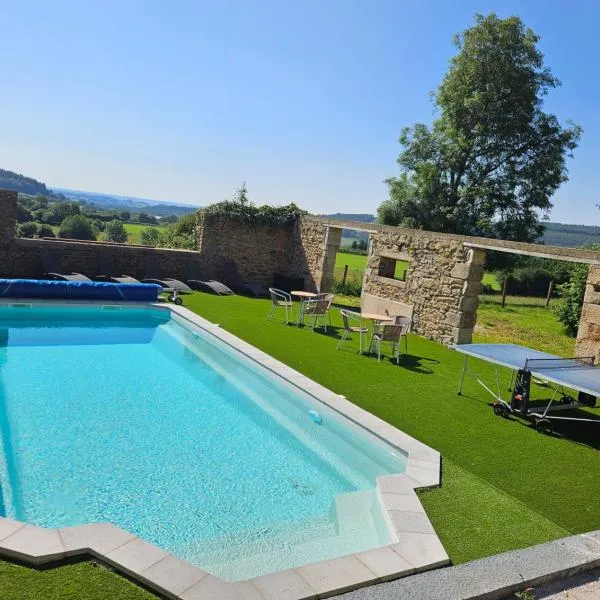 Au fer à cheval, hotel v destinaci Gandelain
