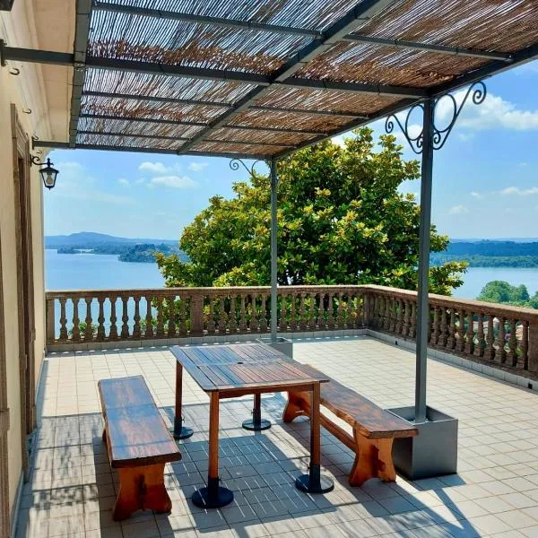 Terrazza Mirabella, hotel v destinaci Gavirate