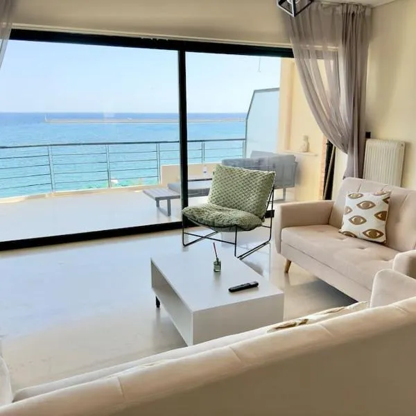 Seafront Luxury Apartment, hotel en Kalamata