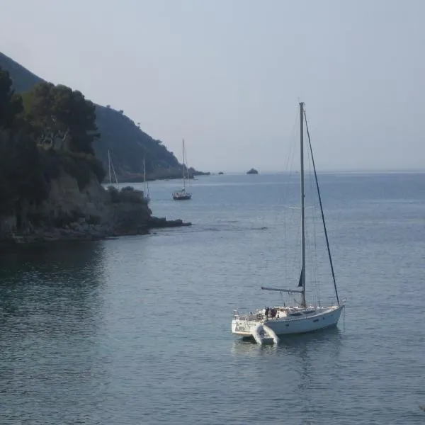 La Romarine, khách sạn ở Cassis