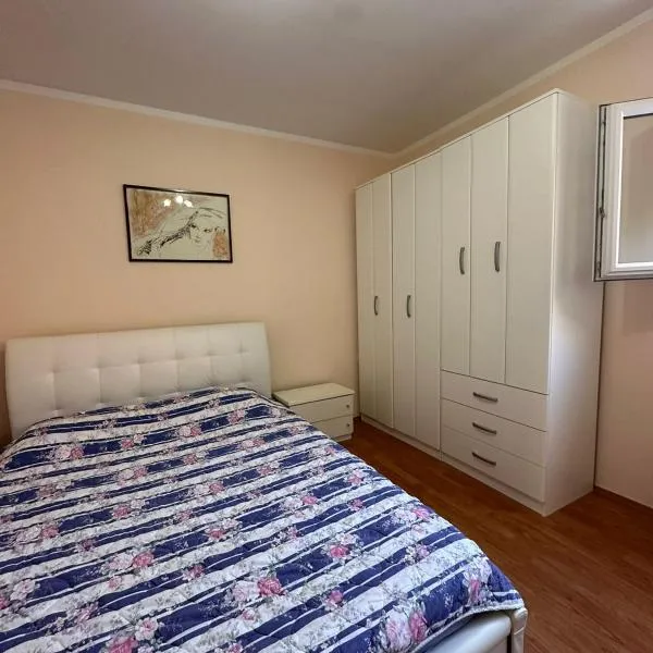 Apartmani VV, hotel in Cetinje