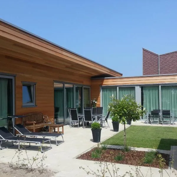 BONNIES Beach & Spa DuinNest, hotel in Cadzand-Bad